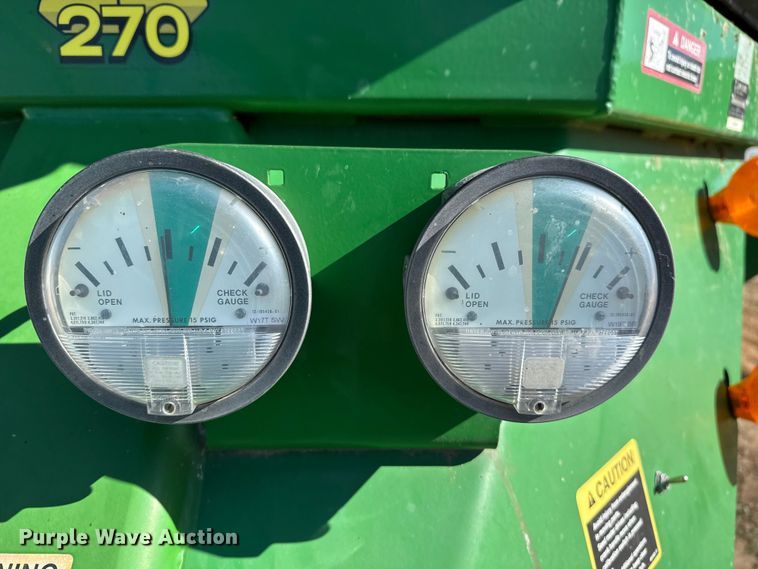 image for item EP2635 2008 John Deere 1890 air seeder