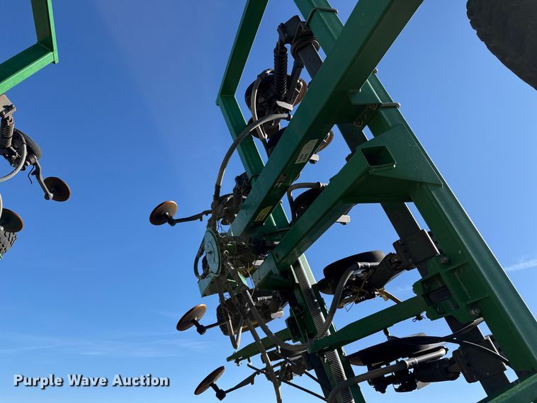 image for item EP2635 2008 John Deere 1890 air seeder