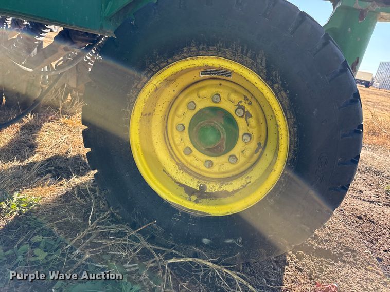 image for item EP2635 2008 John Deere 1890 air seeder