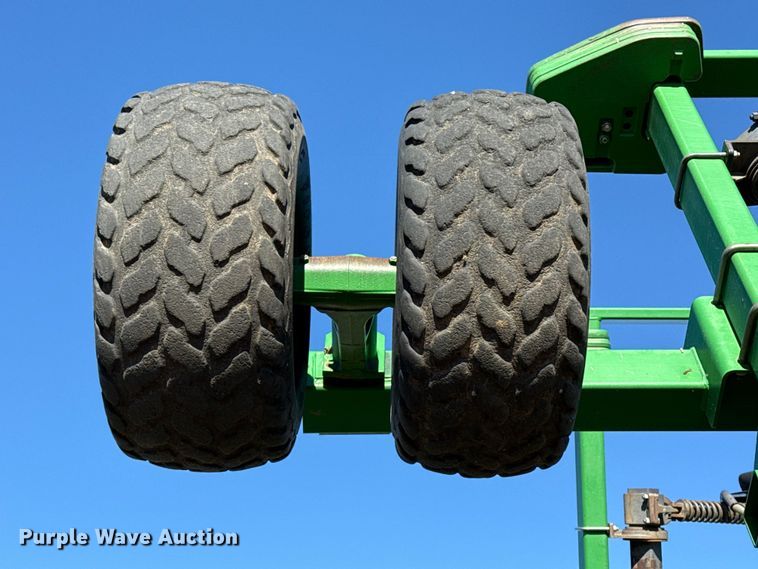 image for item EP2635 2008 John Deere 1890 air seeder