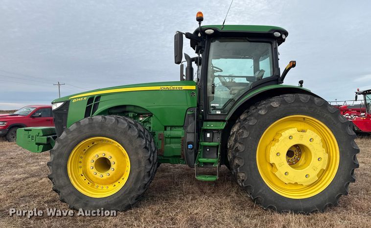 image for item EP2640 2019 John Deere 8245R MFWD tractor
