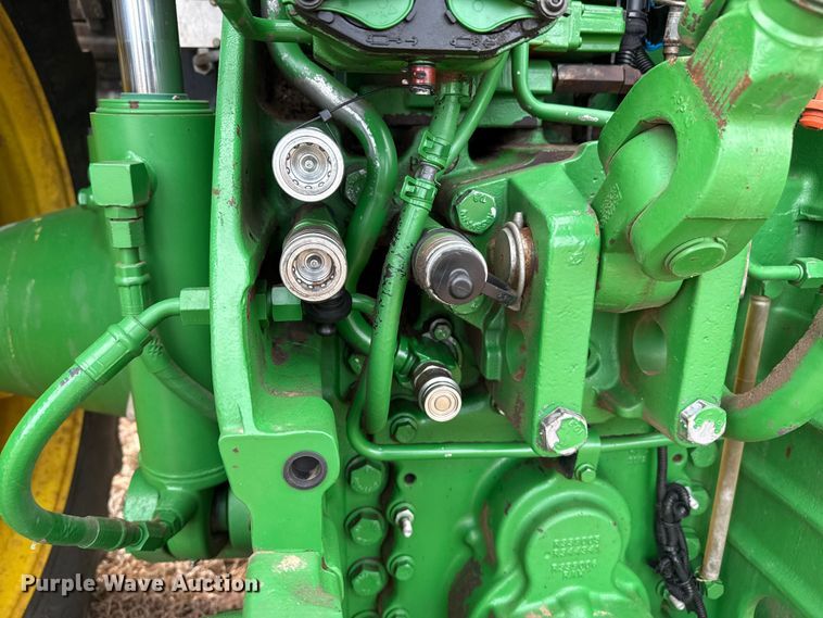 image for item EP2640 2019 John Deere 8245R MFWD tractor