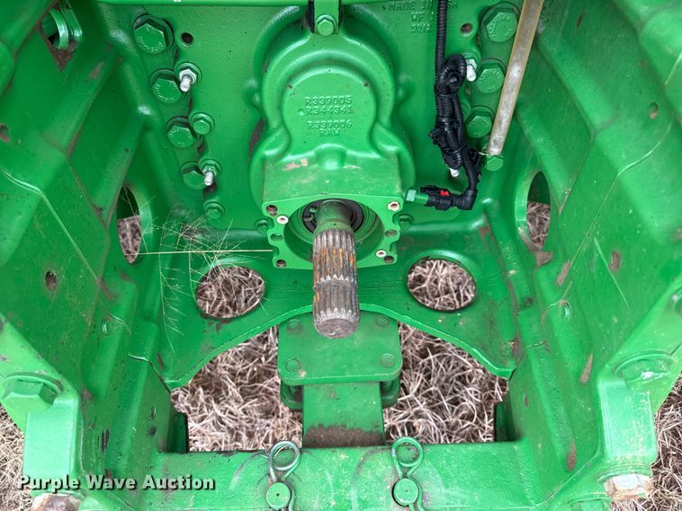 image for item EP2640 2019 John Deere 8245R MFWD tractor