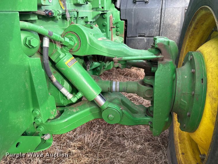 image for item EP2640 2019 John Deere 8245R MFWD tractor