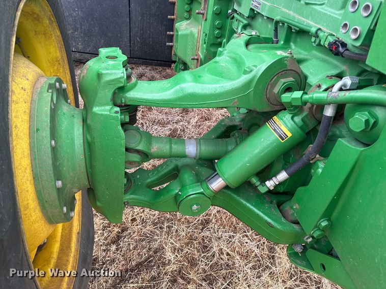 image for item EP2640 2019 John Deere 8245R MFWD tractor