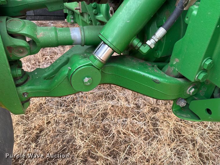 image for item EP2640 2019 John Deere 8245R MFWD tractor