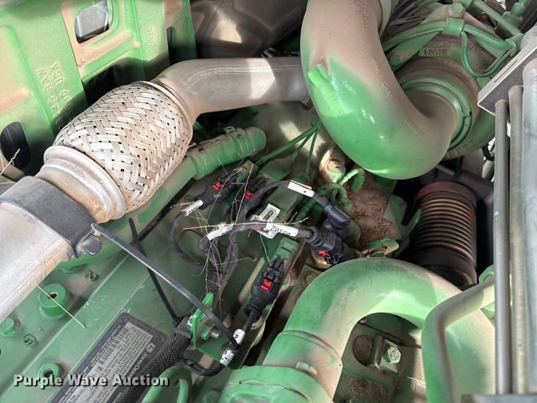 image for item EP2640 2019 John Deere 8245R MFWD tractor