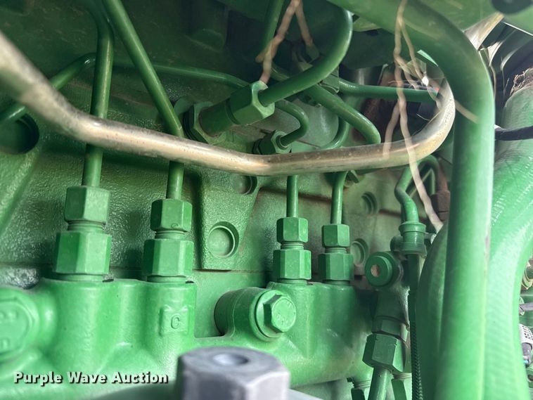 image for item EP2640 2019 John Deere 8245R MFWD tractor