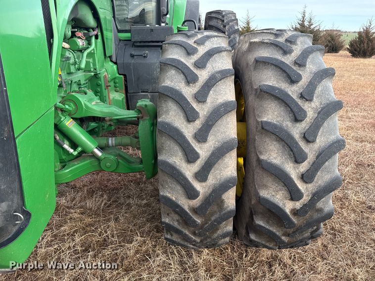 image for item EP2640 2019 John Deere 8245R MFWD tractor