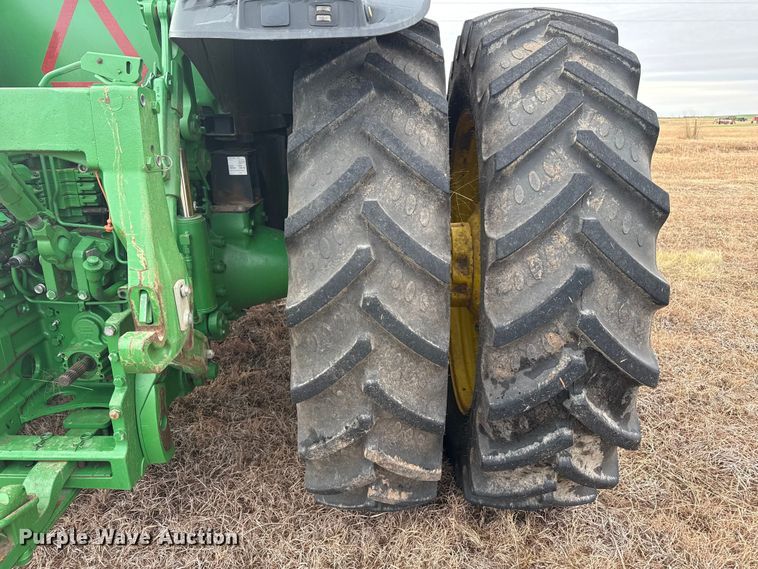 image for item EP2640 2019 John Deere 8245R MFWD tractor