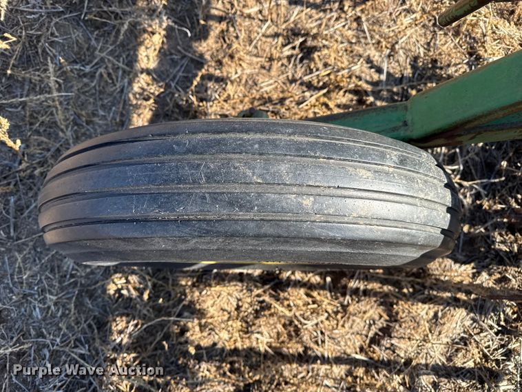 image for item EP2644 John Deere 400 rotary hoe