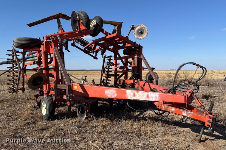 image for item EP2646 Sunflower sweep plow