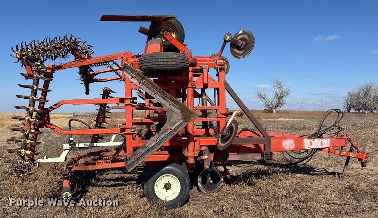 image for item EP2646 Sunflower sweep plow