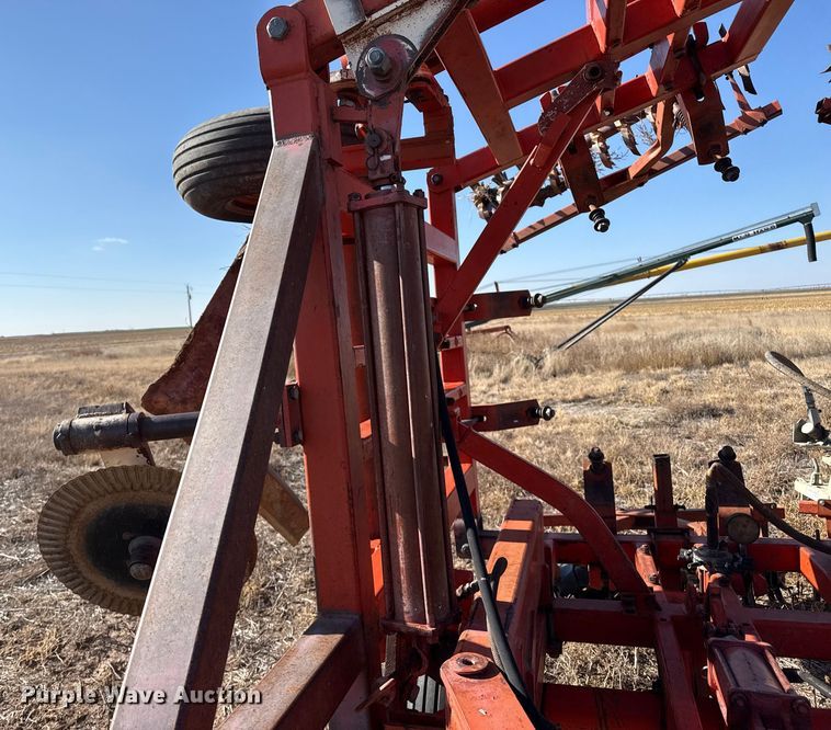 image for item EP2646 Sunflower sweep plow