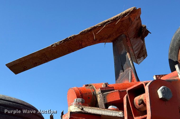 image for item EP2646 Sunflower sweep plow