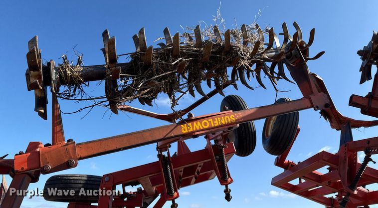 image for item EP2646 Sunflower sweep plow