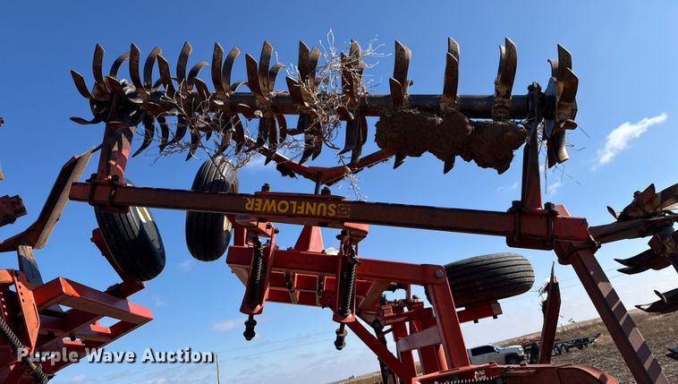 image for item EP2646 Sunflower sweep plow