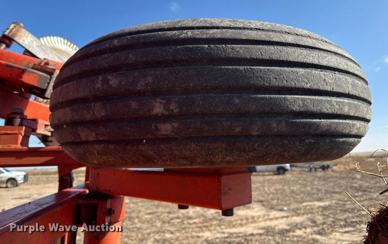 image for item EP2646 Sunflower sweep plow