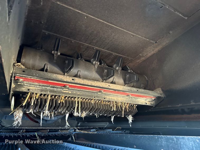 image for item EP2651 2017 Case IH 8240 combine