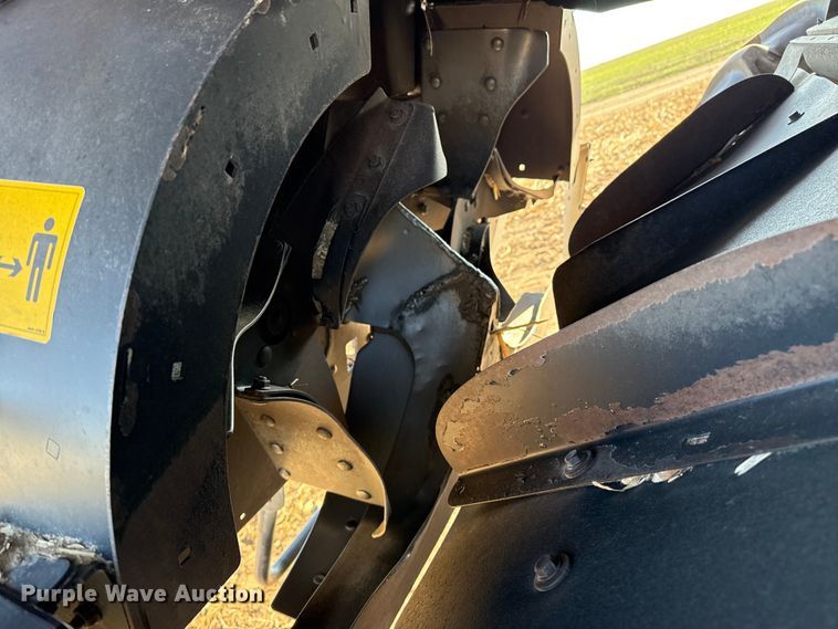 image for item EP2651 2017 Case IH 8240 combine