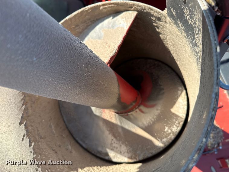 image for item EP2651 2017 Case IH 8240 combine