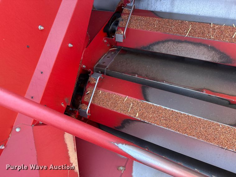 image for item EP2651 2017 Case IH 8240 combine