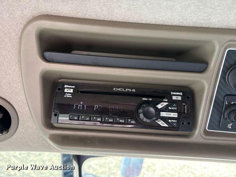 image for item EP2651 2017 Case IH 8240 combine