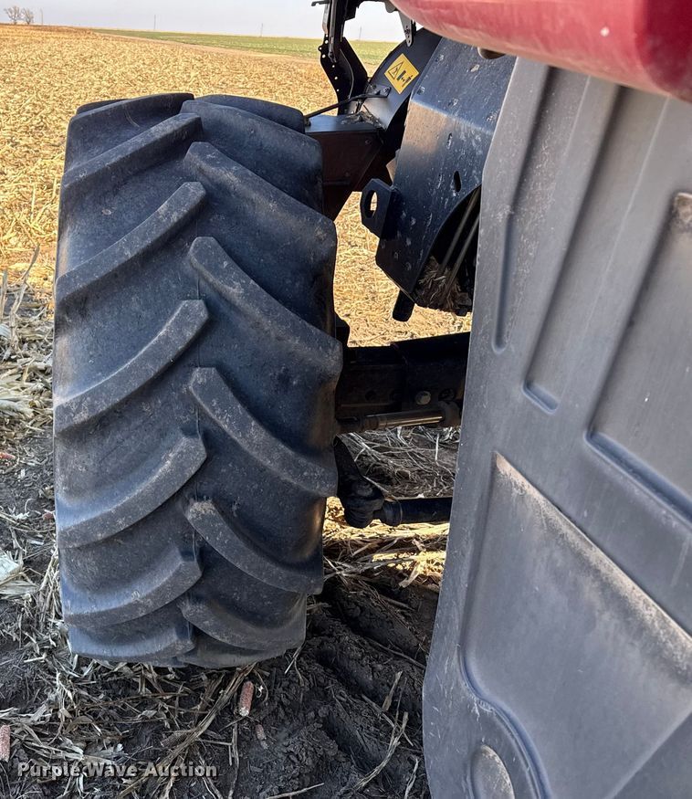 image for item EP2651 2017 Case IH 8240 combine