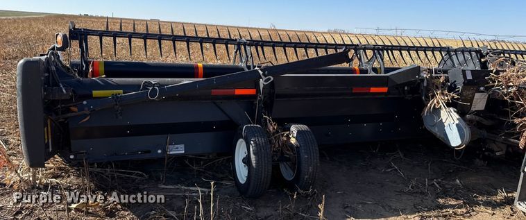 image for item EP2652 2015 Macdon D65-D draper head