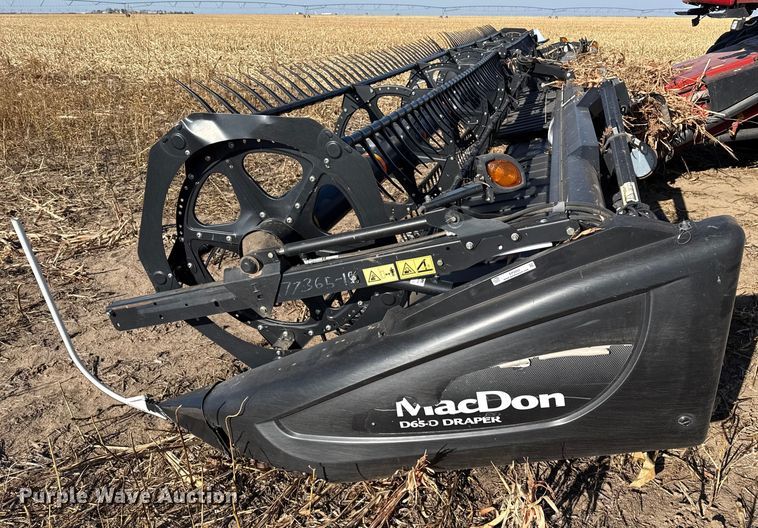 image for item EP2652 2015 Macdon D65-D draper head