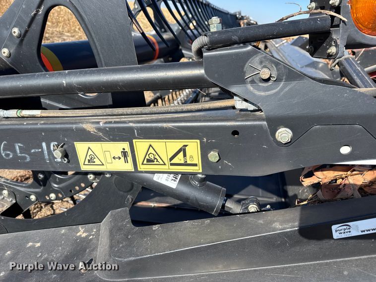 image for item EP2652 2015 Macdon D65-D draper head