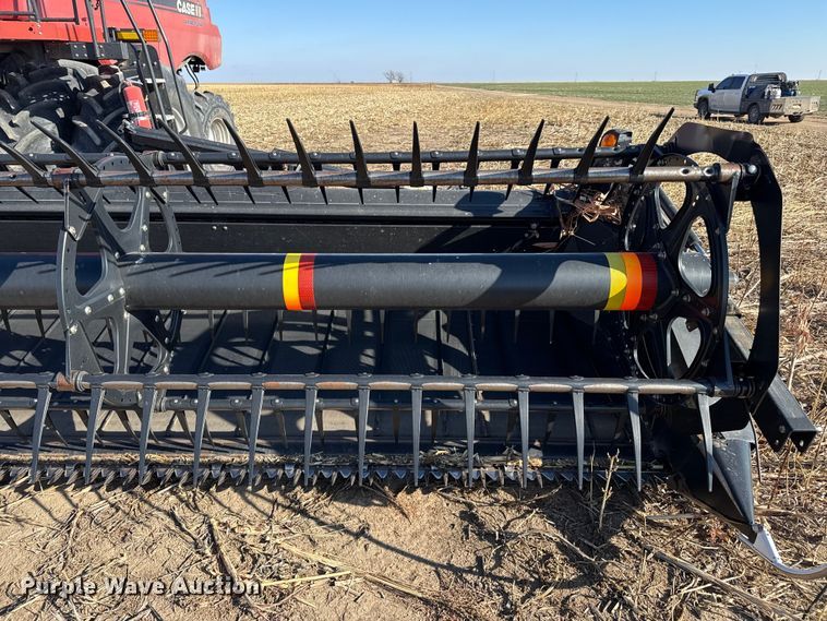 image for item EP2652 2015 Macdon D65-D draper head