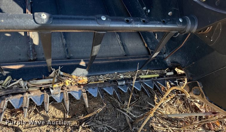 image for item EP2652 2015 Macdon D65-D draper head