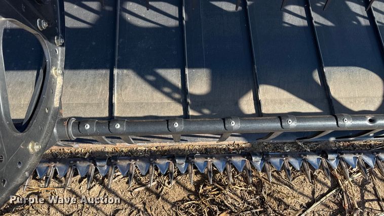 image for item EP2652 2015 Macdon D65-D draper head