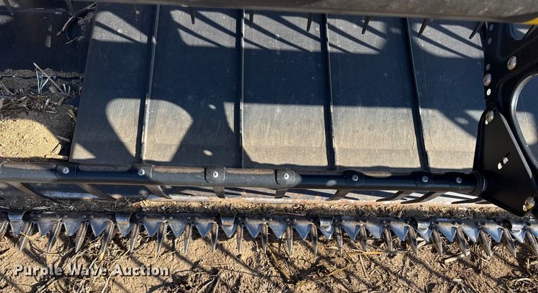 image for item EP2652 2015 Macdon D65-D draper head