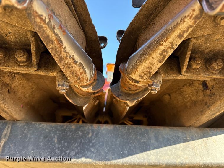 image for item EP2655 2014 Case IH 4412 corn head