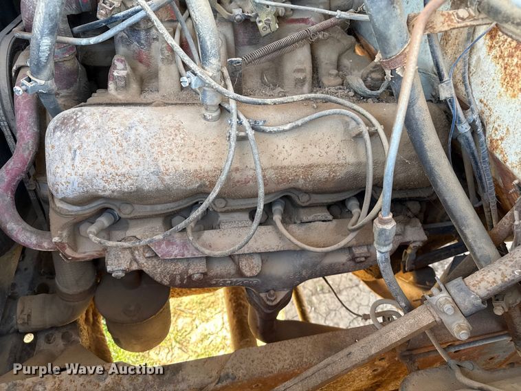 image for item EP2657 1970 International grain truck