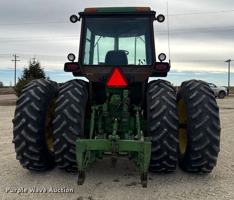 image for item EP2694 1979 John Deere 4640 tractor