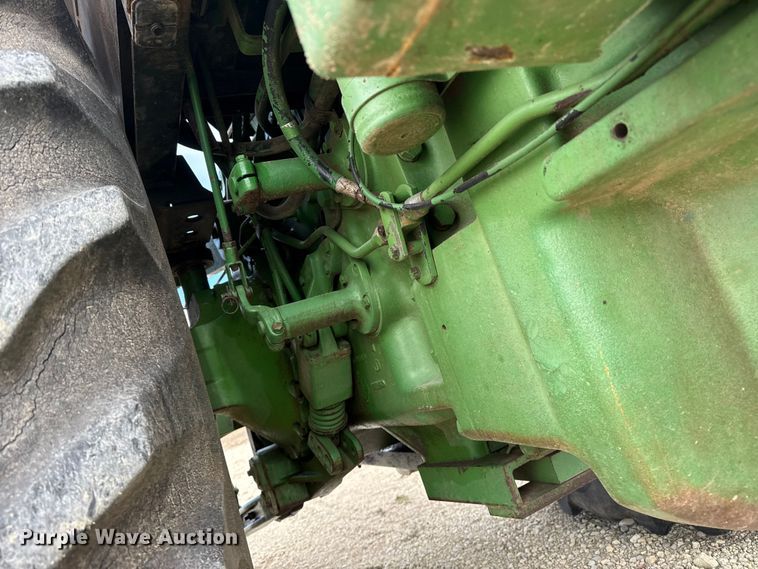 image for item EP2694 1979 John Deere 4640 tractor