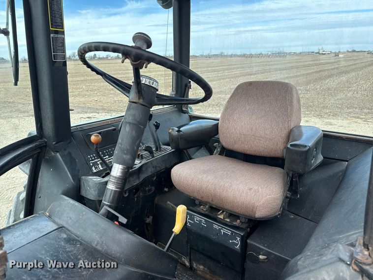 image for item EP2694 1979 John Deere 4640 tractor