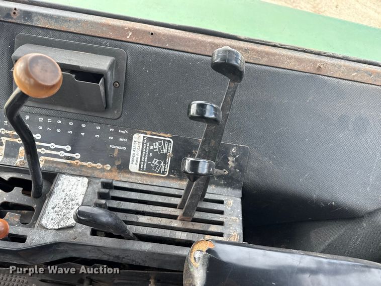 image for item EP2694 1979 John Deere 4640 tractor