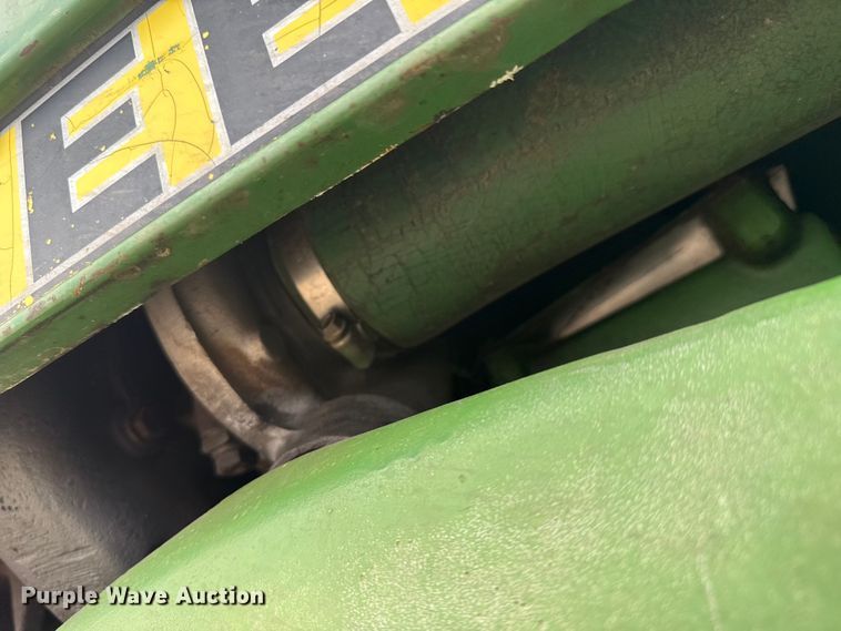 image for item EP2694 1979 John Deere 4640 tractor