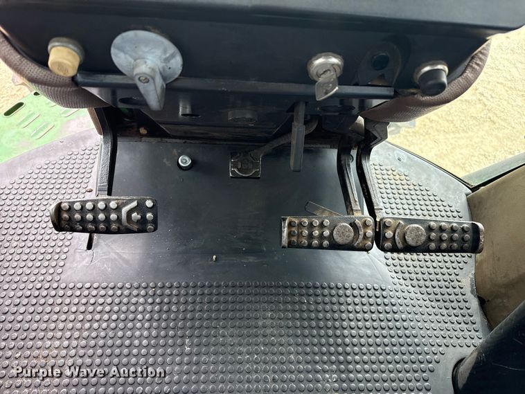 image for item EP2695 1994 John Deere 4960 MFWD tractor