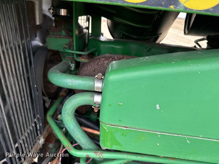 image for item EP2695 1994 John Deere 4960 MFWD tractor