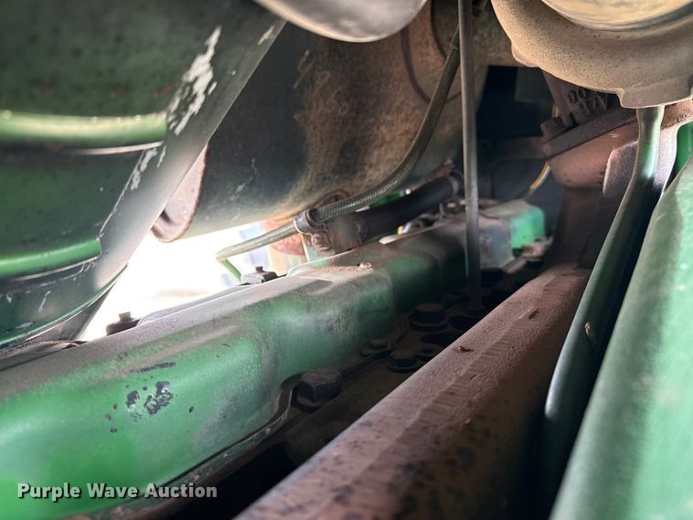 image for item EP2695 1994 John Deere 4960 MFWD tractor