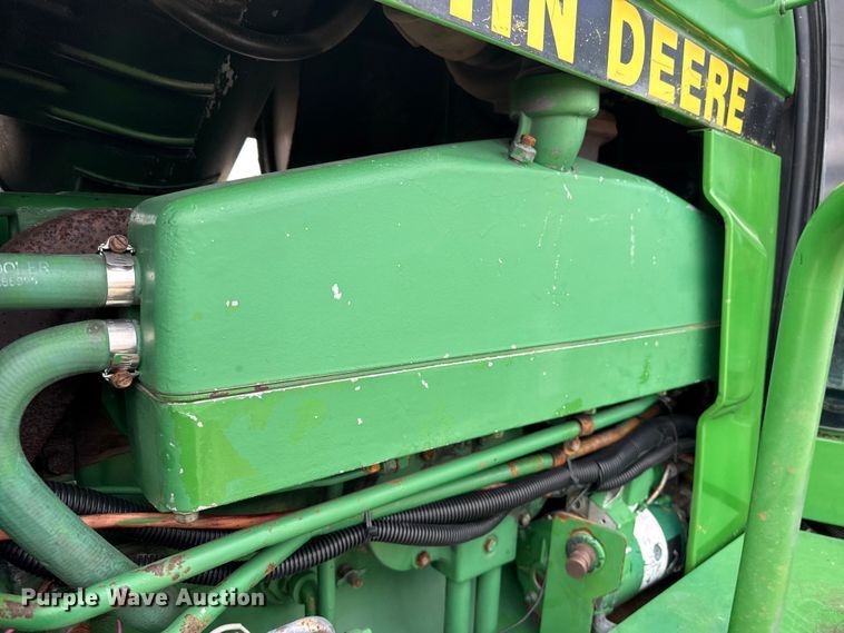 image for item EP2695 1994 John Deere 4960 MFWD tractor