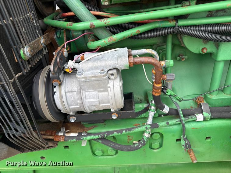 image for item EP2695 1994 John Deere 4960 MFWD tractor