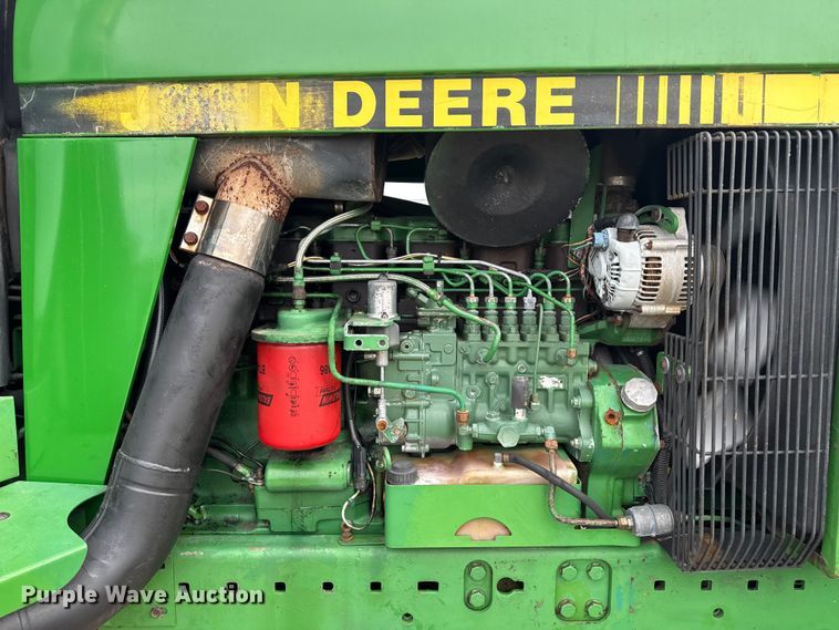 image for item EP2695 1994 John Deere 4960 MFWD tractor