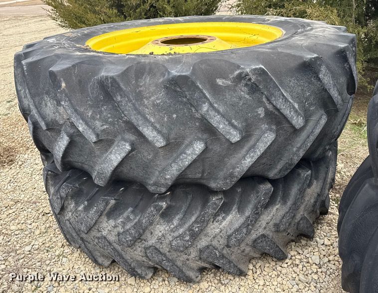 image for item EP2695 1994 John Deere 4960 MFWD tractor