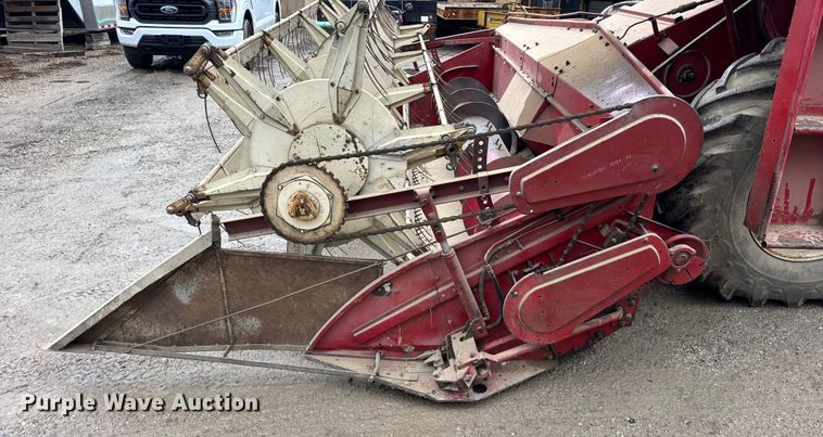 image for item ER0301 International Harvester 403C combine